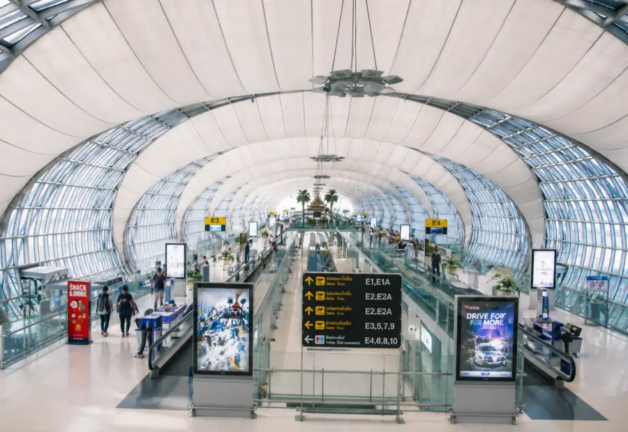 Getting around Thailand by domestic flights and trains with helpful travel tips – WANDERLUSTMUSTS